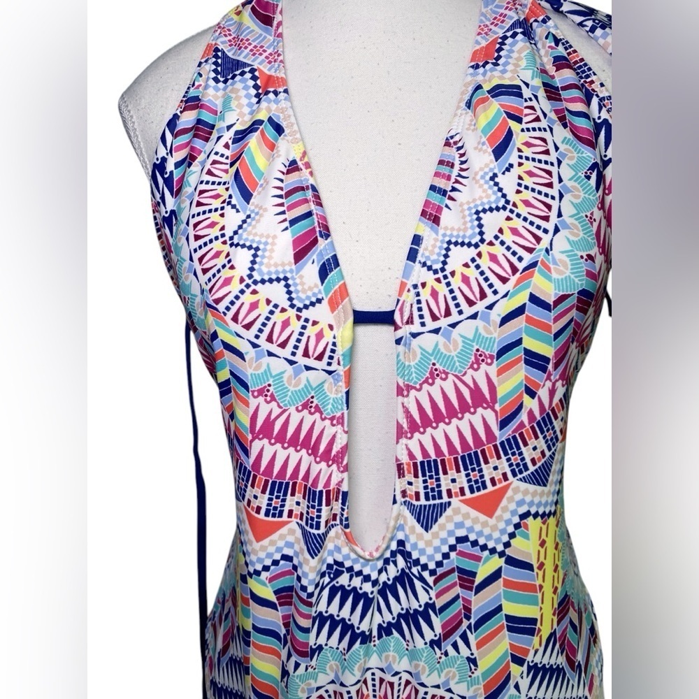 Bar III Colorful Patterned Women's Swimsuit - Picture 4 of 13